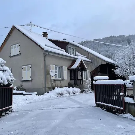 Aux Portes Du Parc Holiday home *
